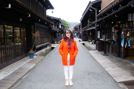 观光 女人 女孩 肖像 假期 旅行 高山 希达 旅游 旅游业