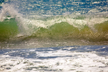 旅行 特写镜头 绿松石 海滩 冲浪 波动 撞车 泡沫 海岸
