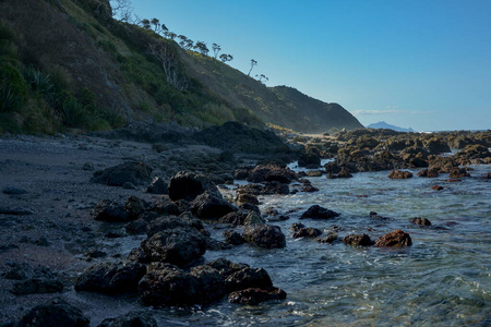 悬崖 风景 岩石 波浪 夏天 海滩 天空 海景 波动 海岸