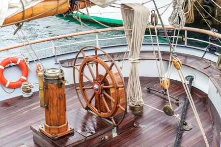 海洋 历史 古董 假期 电缆 天空 航运 海的 木材 游艇