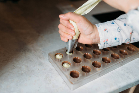 机的制作巧克力图片