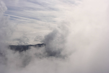 云景 小山 高的 美丽的 登山 自由 天气 风景 天线 运动