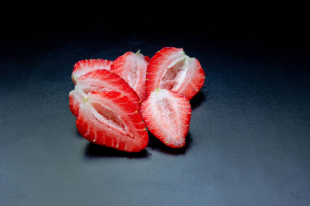 浆果 甜的 桌子 甜点 草莓 薄荷 芝士蛋糕 夏天 特写镜头