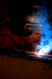 金属 气体 火花 焊接 工厂 男人 面具 工作 工作场所
