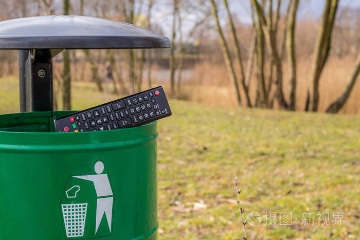 放松 闲暇 垃圾 垃圾箱 环境 拒绝 塑料 控制 电视 公园