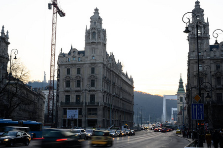 旅行者 布达佩斯 地标 旅行 街道 古老的 城市 天空 欧洲