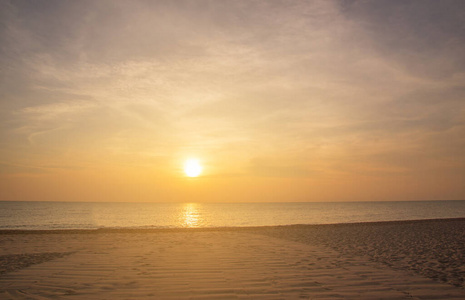 夏天 天空 假日 海景 早晨 日落 黄昏 美丽的 海滩 海岸