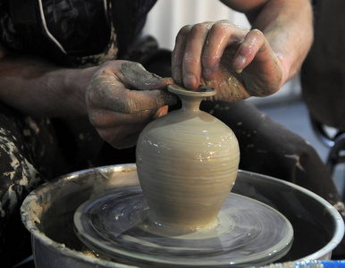 艺术 手工艺品 陶器 手工制作的 车间 黏土 花瓶 技能