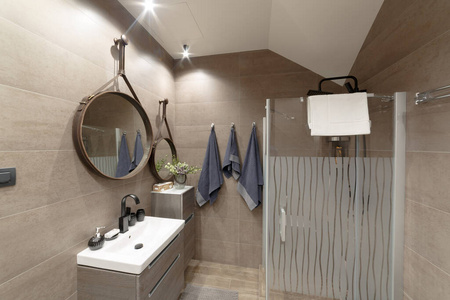 内饰 小卧室 水龙头 厕所 新的 家具 瓦片 建筑学 卫生