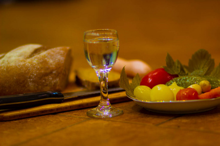 餐厅 葡萄酒 黄瓜 奶酪 晚餐 泡菜 小吃 食物 晶体 服务