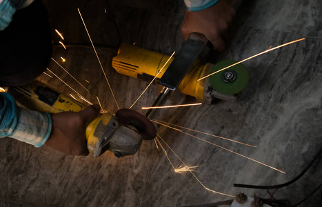 死亡 金属制品 研磨机 建设 切割 工人 运动 工具 焊接