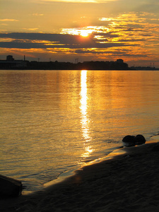轮廓 伏尔加 风景 太阳 天空 海岸 美丽的 海滩 反射