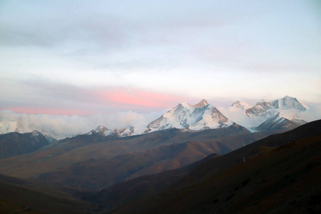 旅行 沙漠 全景图 山谷 风景 美丽的 小山 高的 自然