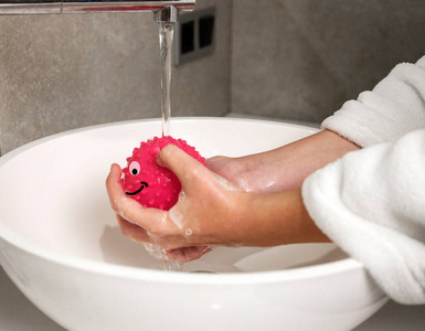打扫 泡沫 光晕 预防 照顾 消毒杀菌剂 瓷器 浴室 爆发