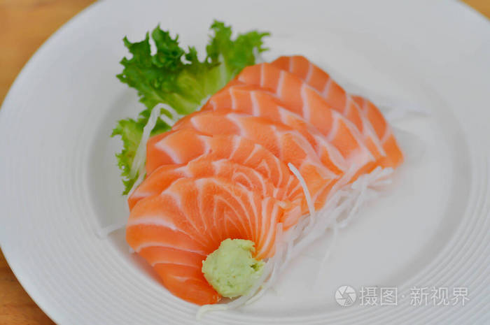 生菜 蔬菜 服务 日本 生鱼片 食物 三文鱼 午餐 切片