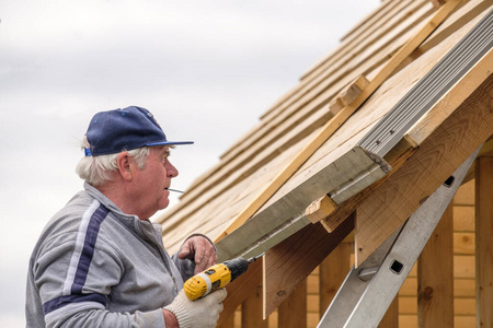 材料 木工 修理 老年人 整修 木匠 房子 活动 主人 屋顶工