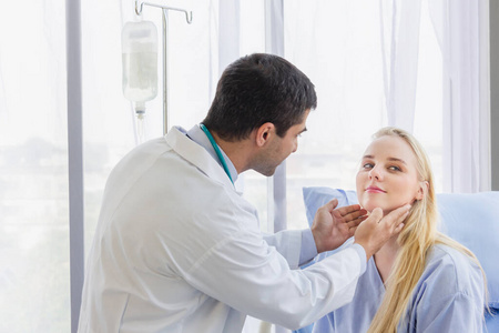 女人 职业 约会 医疗保健 专业知识 喉咙 听诊器 男人