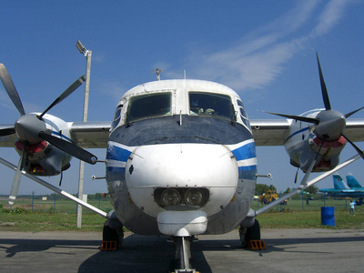 货物 旅行 航班 航展 天空 螺旋桨 机场 运输 航空 俄罗斯