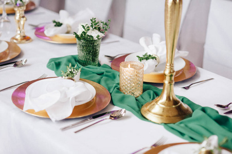 桌子 宴会 浪漫 奢侈 蜡烛 美丽的 假日 浪漫的 聚会