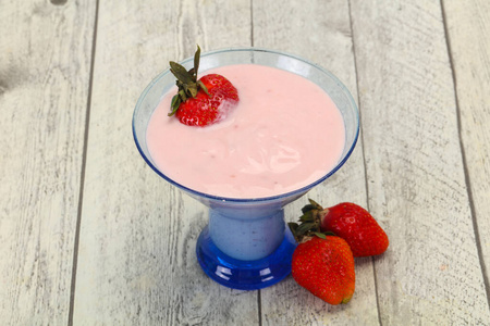 甜的 玻璃 自制 美味的 草莓 食物 乳制品 甜点 酸奶