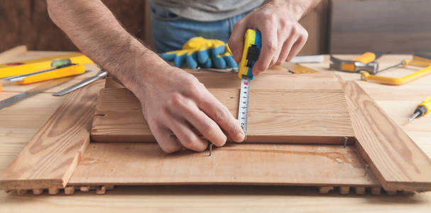 木板 改进 工作 木匠 木工 木制品 行业 尺子 测量 房子