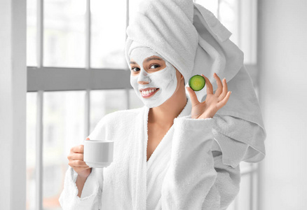 果汁 皮肤 浴室 面具 纵容 健康 咖啡 淋浴 浴袍 美女