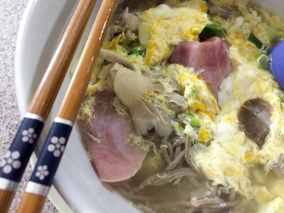 亚洲筷子汤
