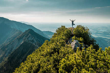 公园 秋天 环境 太阳 傍晚 阿尔卑斯山 季节 天堂 瑜伽