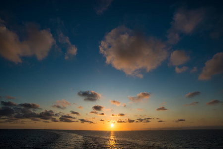 醒来 假期 浪漫的 海洋 美丽的 旅行 自然 天空 场景