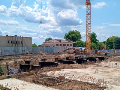 举起 框架 公园 外部 混凝土 加固 建设 场景 建筑学