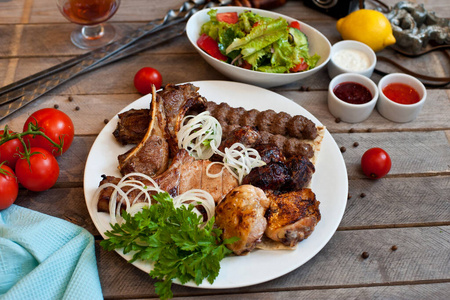 沙拉 夏天 牛腰肉 聚会 餐厅 盘子 烤架 晚餐 香料 野餐