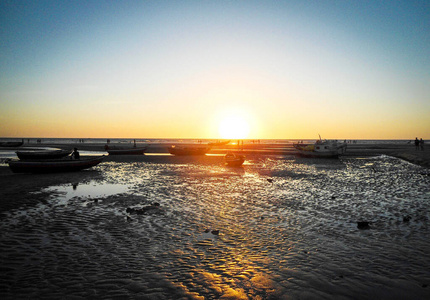 海滩 黎明 目的地 假日 美女 海洋 夏天 海岸 日落 放松