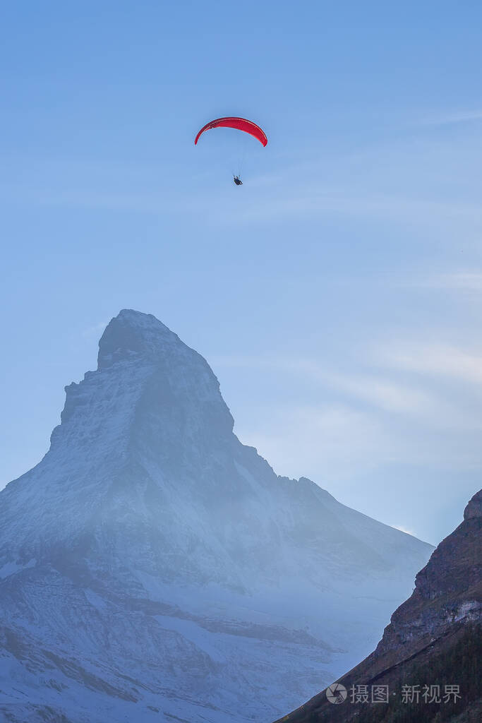 滑翔伞，马特宏峰，瑞士阿尔卑斯山