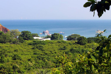 天空 海岸 海滩 波动 公司 旅行 假期 海景 风景 美丽的