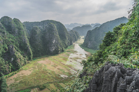 越南宁平的杭梅峰景观