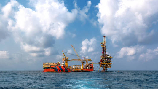 能量 生产 燃料 油田 起重机 井架 海洋 行业 工人 自然