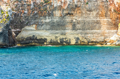 岩石 海湾 欧洲 海滩 旅游业 吸引力 晶体 气候 戈佐