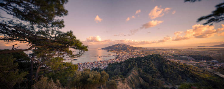 海景 乡村 旅游业 欧洲 海滨 悬崖 风景 夏天 场景 地中海