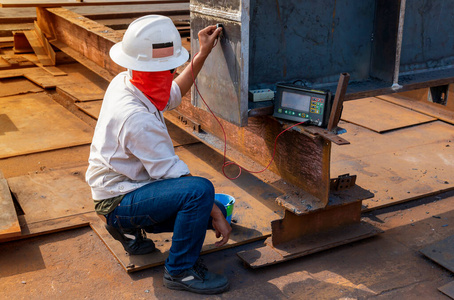 工厂 超声波 职业 经验 安全 检查 工人 过程 金属 配件