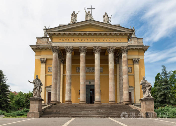 正面大教堂巴西利卡也被称为埃格尔大教堂匈牙利