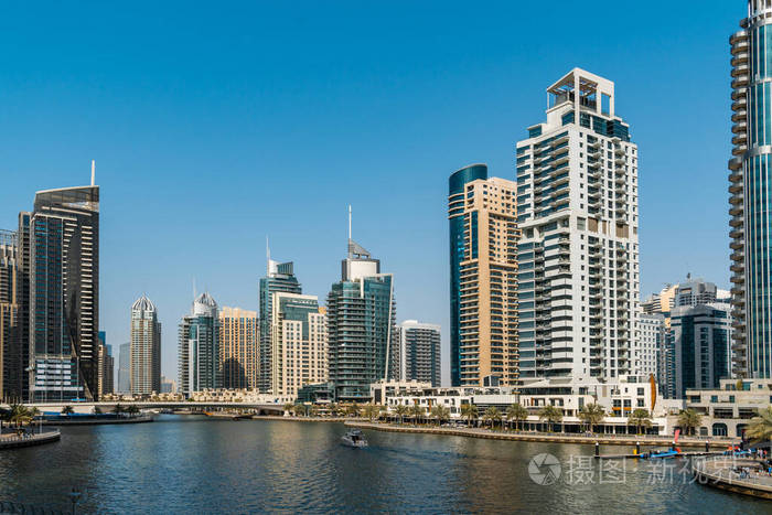阿联酋迪拜摩天大楼全景迪拜码头迪拜著名的住宅区靠近大海财务成功的