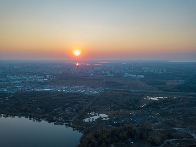 天线 天空 日落 美丽的 天际线 城市景观 乌克兰 城市