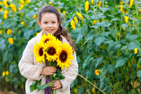 女生屁股沟闻图片