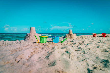 儿童玩具铲子图片