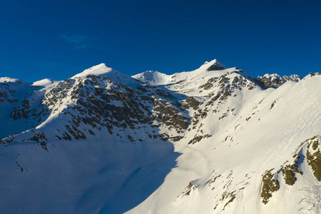 雪山景观图片