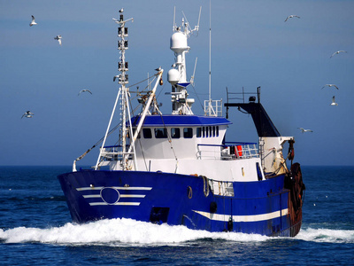 钓鱼艇绞车图片