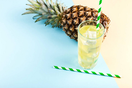 和菠萝果汁图片