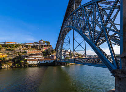 波尔图街道图片-波尔图街道素材-波尔图街道插画-摄图新视界