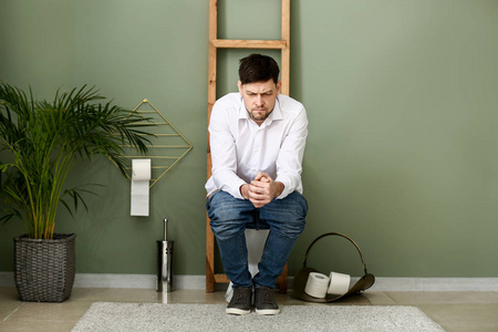 放屁拉肚子图片