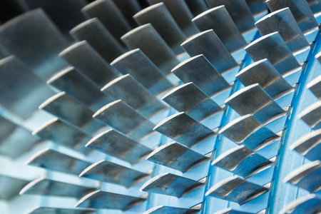 飞机涡轮喷气发动机的空气压缩机涡轮叶片.(浅景深)ii照片